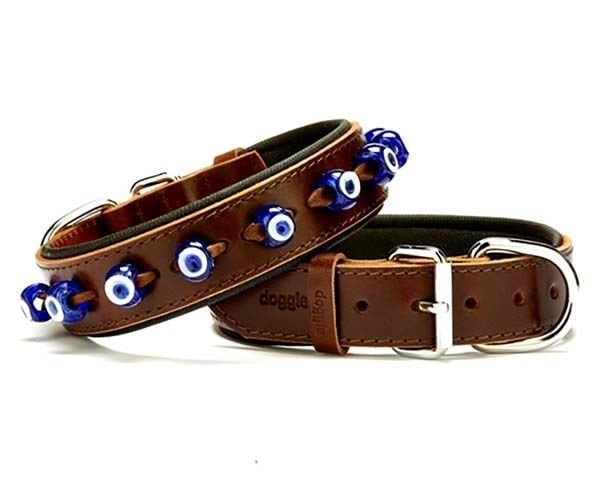 Doggie Comfort Deri Nazar Boncuklu Köpek Boyun Tasması Medium Kahverengi 3.5x47-55 Cm Doggie Comfort Deri Nazar Boncuklu Köpek Boyun Tasması Medium Kahverengi 3.5x47-55 Cm