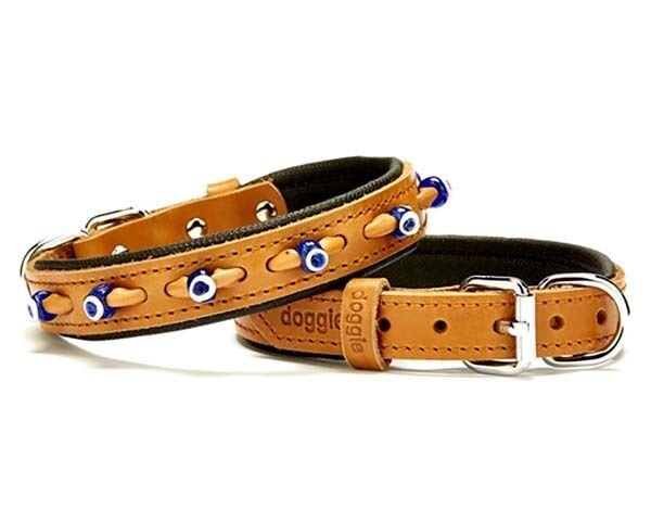 Doggie Comfort Deri Nazar Boncuklu Köpek Boyun Tasması Small Camel 2x30-35 Cm Doggie Comfort Deri Nazar Boncuklu Köpek Boyun Tasması Small Camel 2x30-35 Cm