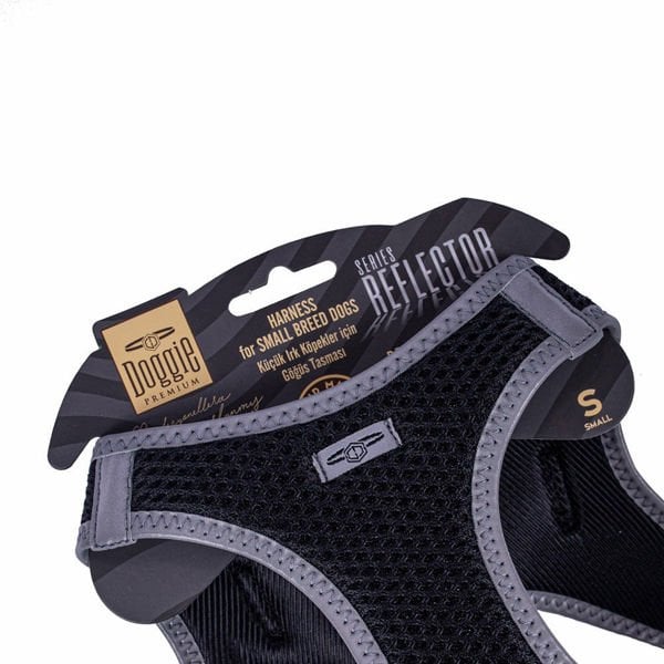 Doggie Havalı Dokuma Reflektör Küçük Irk Köpek Göğüs Tasması Small Siyah 32-38 Cm Doggie Havalı Dokuma Reflektör Küçük Irk Köpek Göğüs Tasması Small Siyah 32-38 Cm
